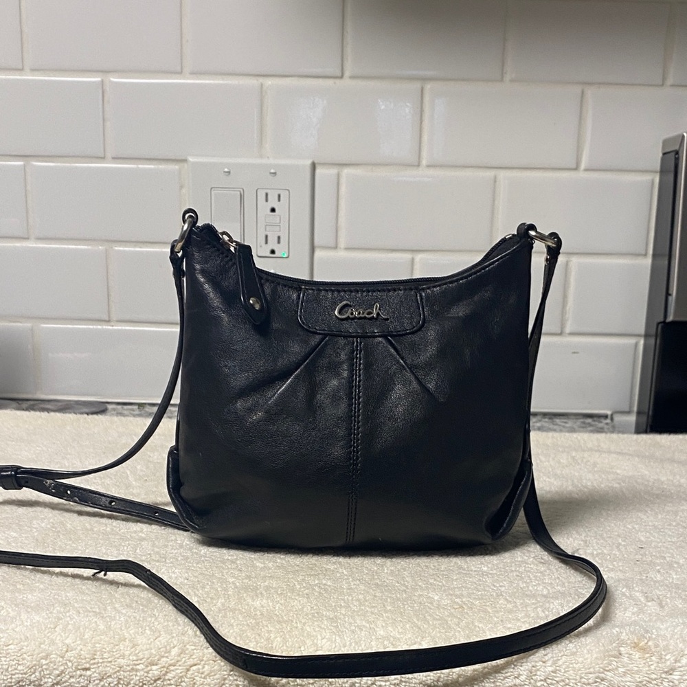 Vintage Coach Black Leather Crossbody Bag